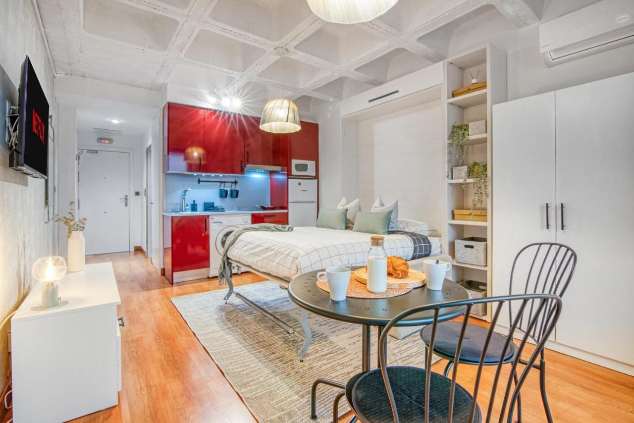 Cozy Penthouse, 20 Min To Downtown, Alcala Norte มาดริด ภายนอก รูปภาพ